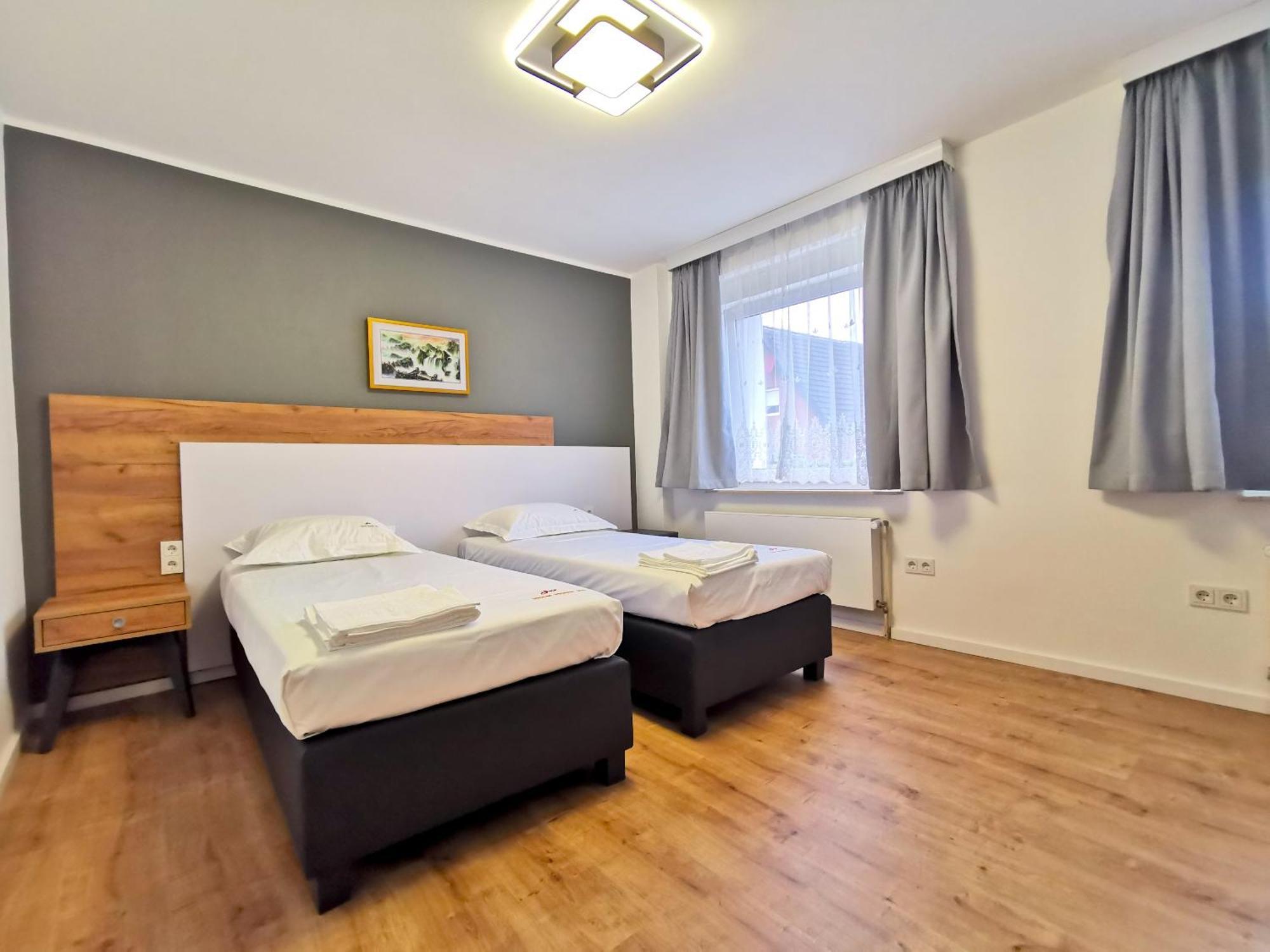 דורמאגן Home Inn Hotel מראה חיצוני תמונה
