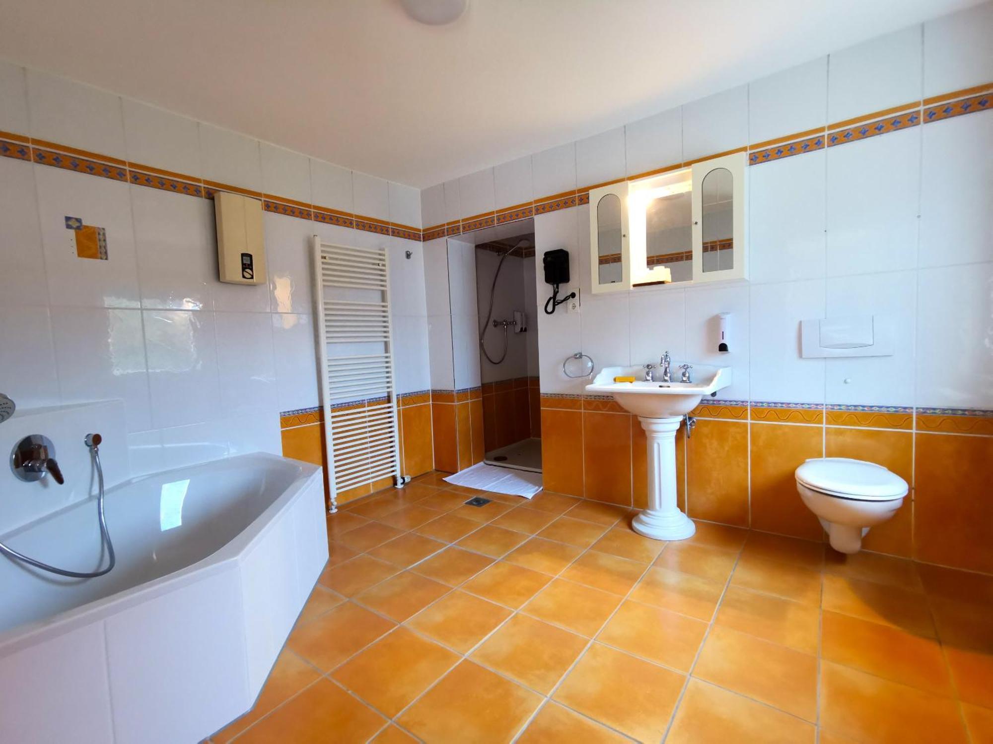 דורמאגן Home Inn Hotel מראה חיצוני תמונה
